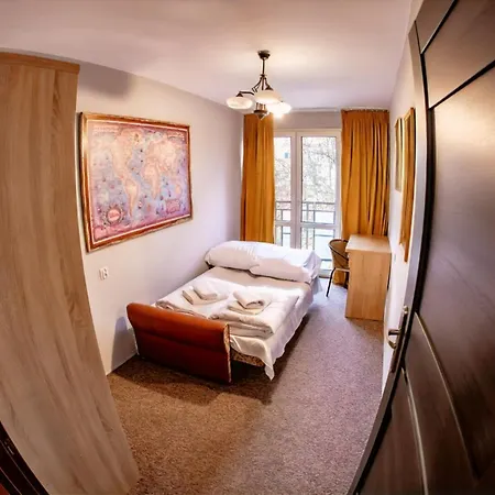3 Sypialnie, 3 Bedrooms *