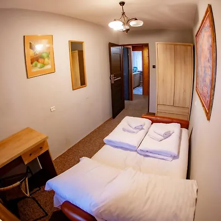 3 Sypialnie, 3 Bedrooms